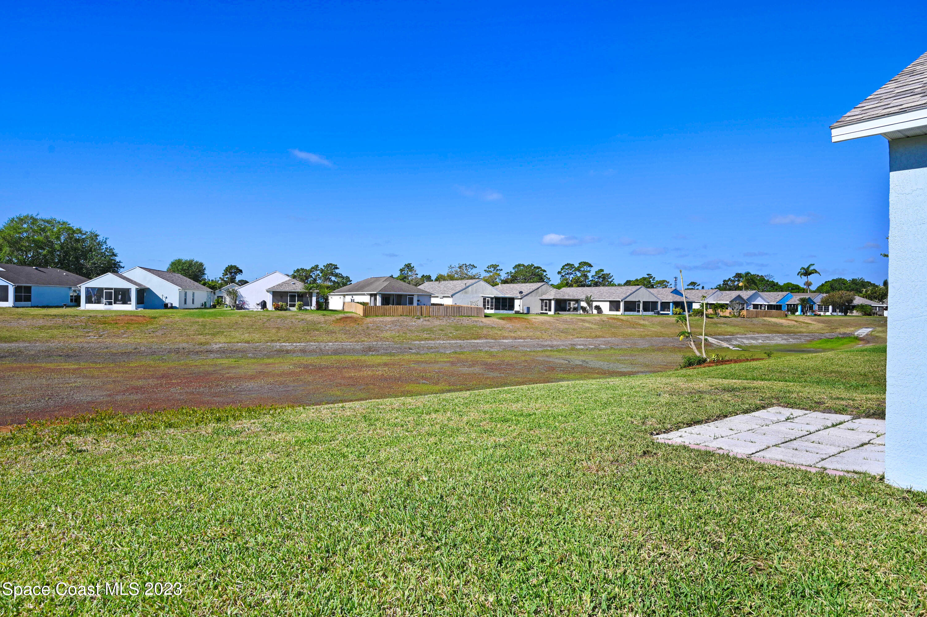 2070 Redwood Circle Palm Bay, FL 32905 - Photo 31 of 33 DSC_1872