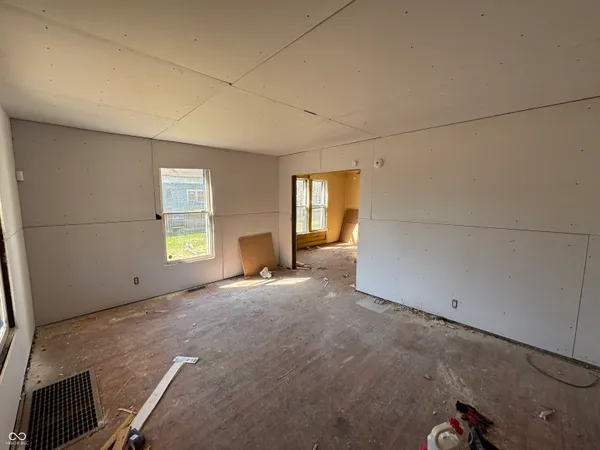 $45,000 | 2012 1st Avenue, Terre Haute, IN 47807