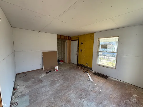 $45,000 | 2012 1st Avenue, Terre Haute, IN 47807