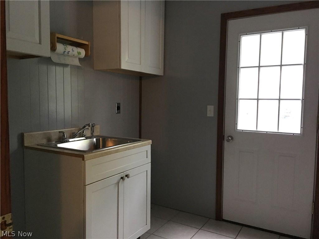 4768 Palmyra Road Southwest Warren, OH 44481 - Photo 9 of 22