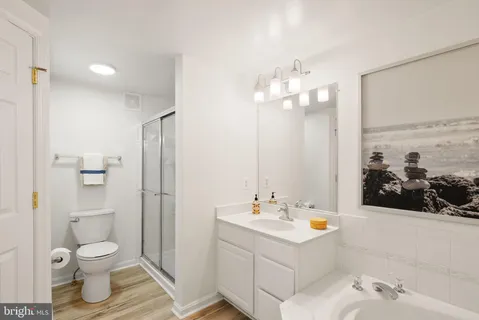 $614,900 | 11575 Cavalier Landing Court, Unit 403, Fairfax, VA 22030