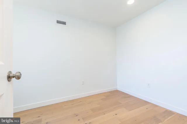 $375,000 | 3016 South 17th Street, Philadelphia, PA 19145