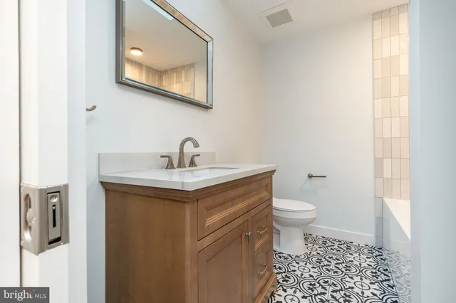 $375,000 | 3016 South 17th Street, Philadelphia, PA 19145