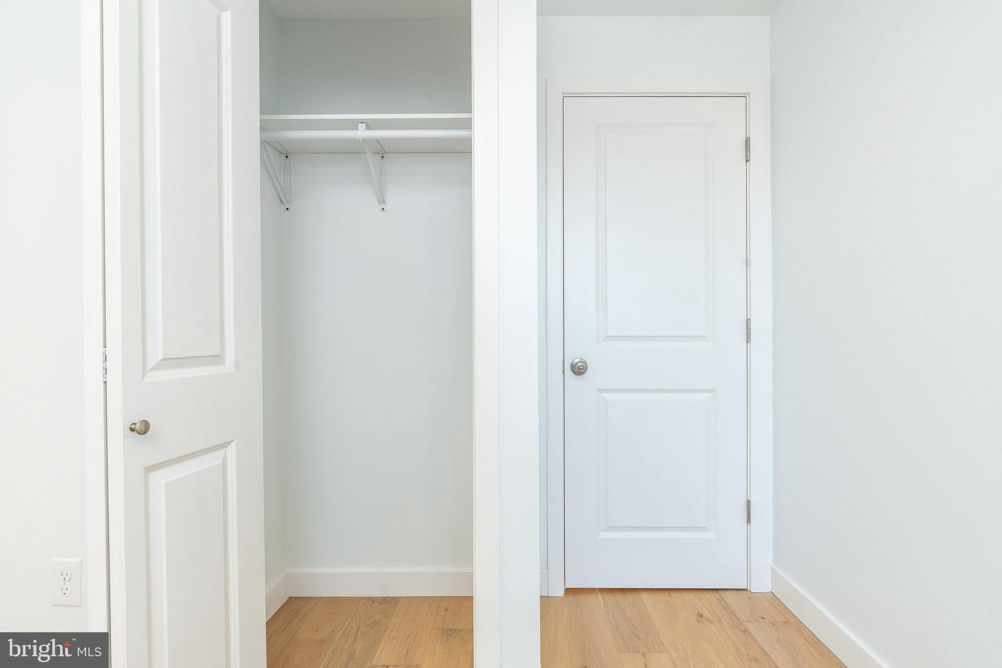 3016 South 17th Street Philadelphia, PA 19145 - Photo 10 of 30 a view of bathroom with shower