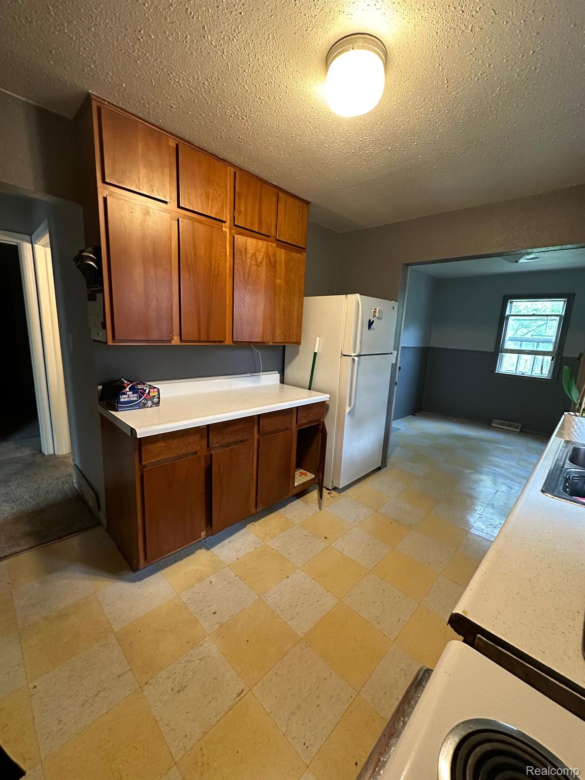 2259 Howe Road Burton, MI 48519 - Photo 12 of 25 Gallery Image 12