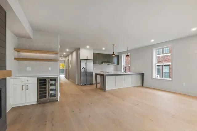 $910,000 | 59 Spear Street, Unit 301, Quincy, MA 02169