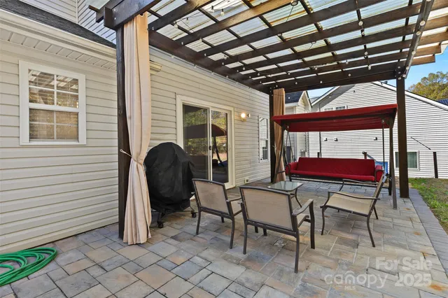 $525,000 | 7424 Sugar Maple Lane, Charlotte, NC 28215