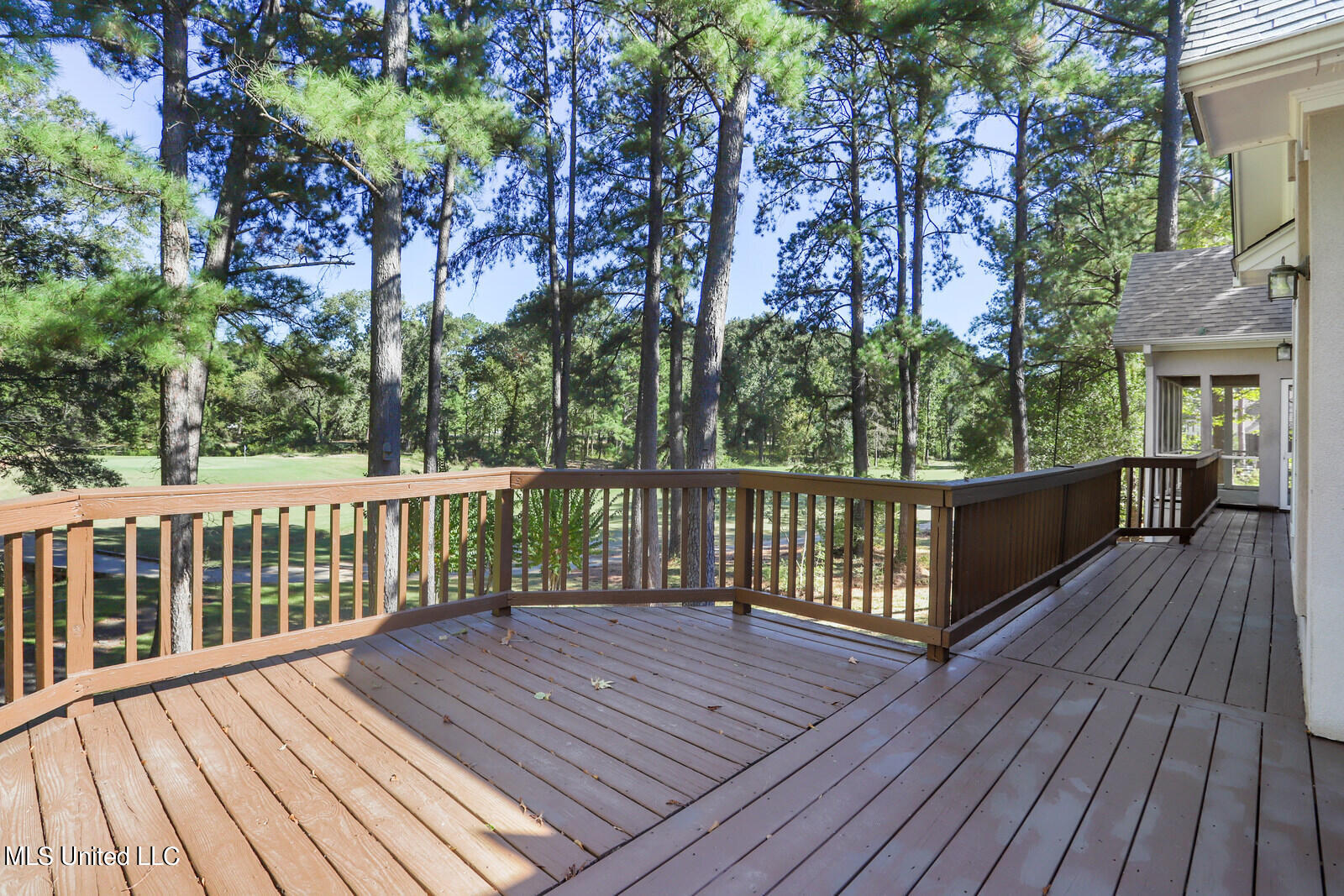 158 Pine Ridge Circle Brandon, MS 39047 - Photo 9 of 21 17