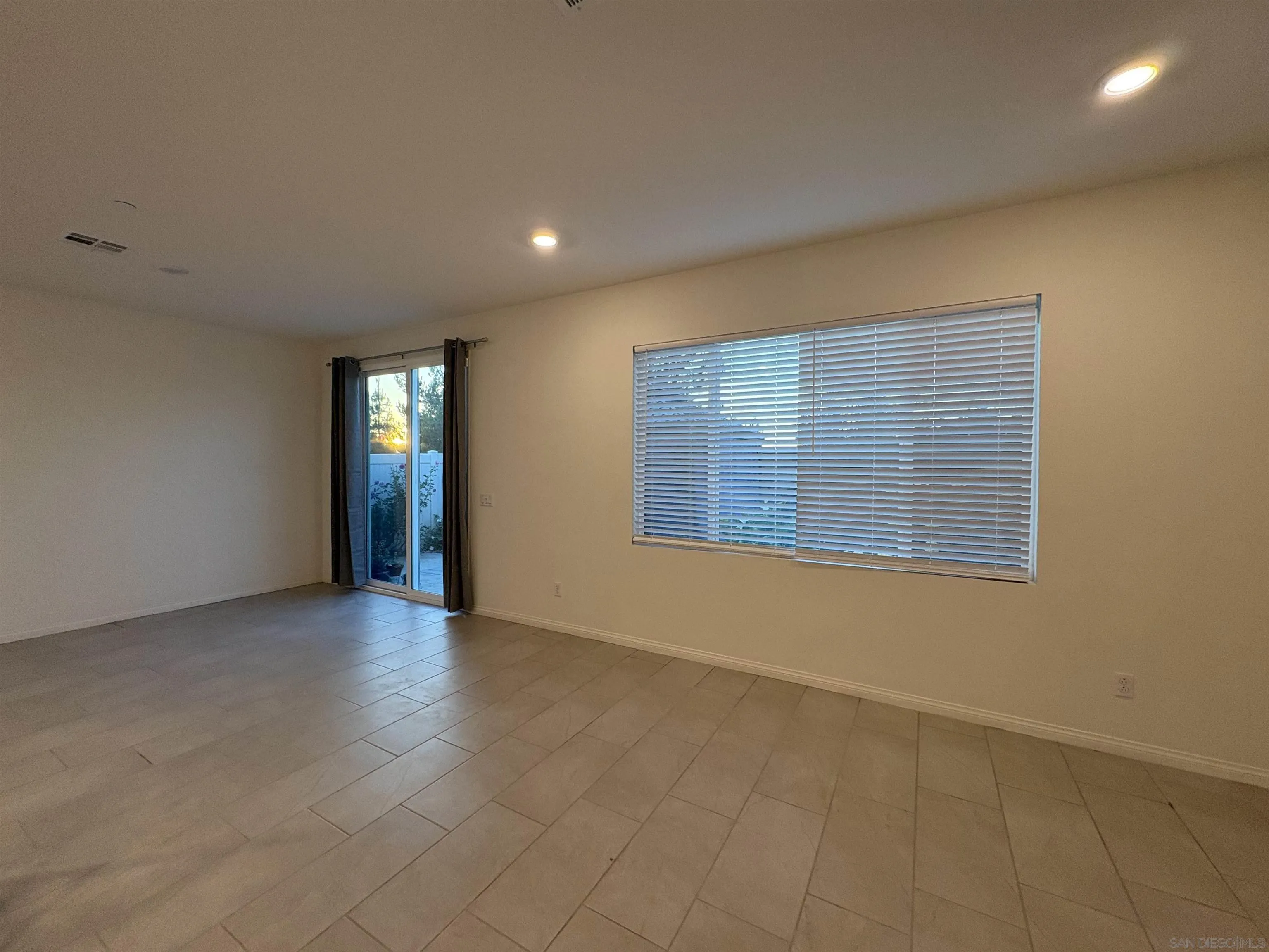 420 Appleton Way Perris, CA 92570 - Photo 11 of 28 Gallery Image 11