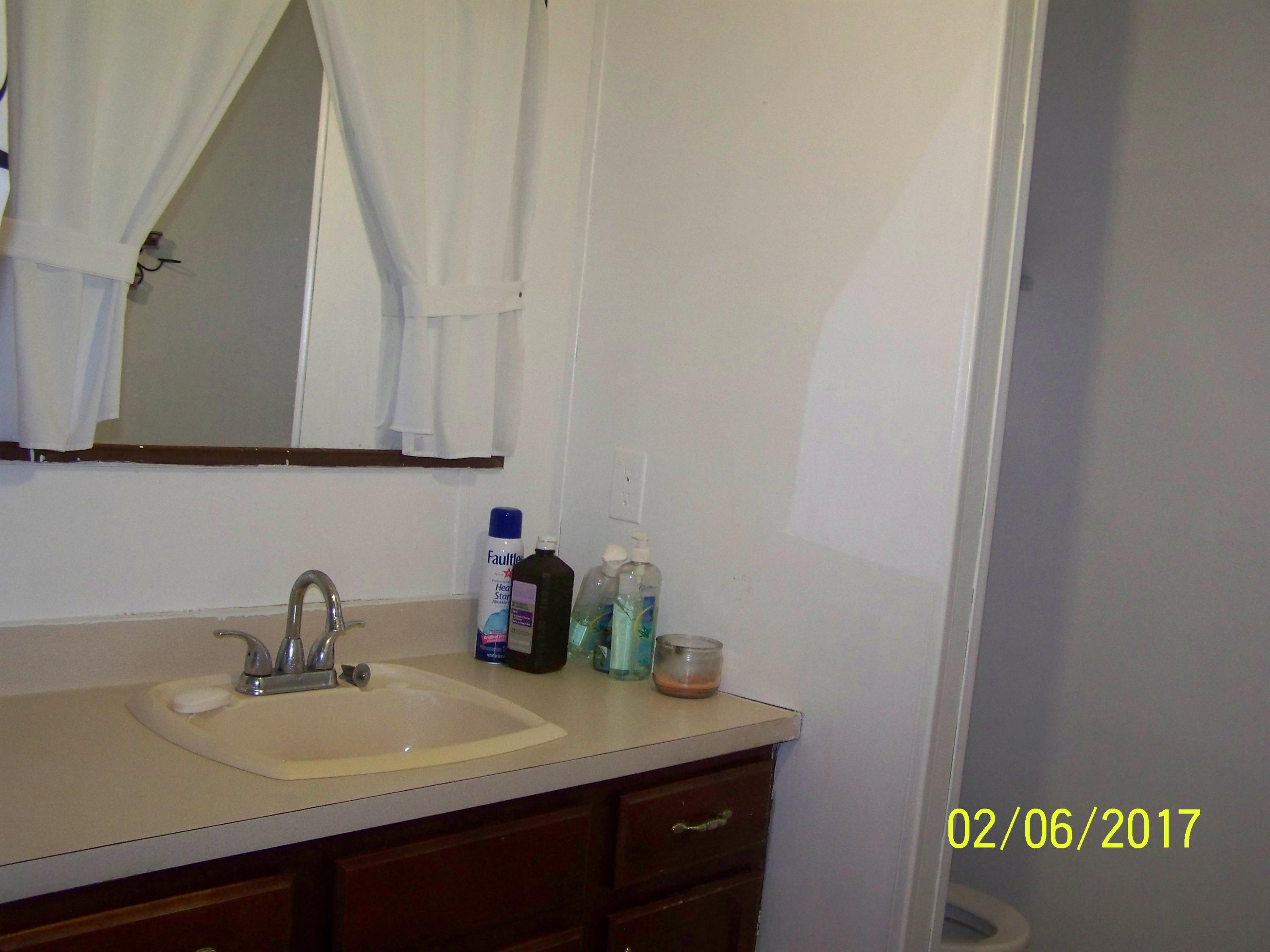 123 James Brown Road Lancing, TN 37770 - Photo 14 of 36 100_9033