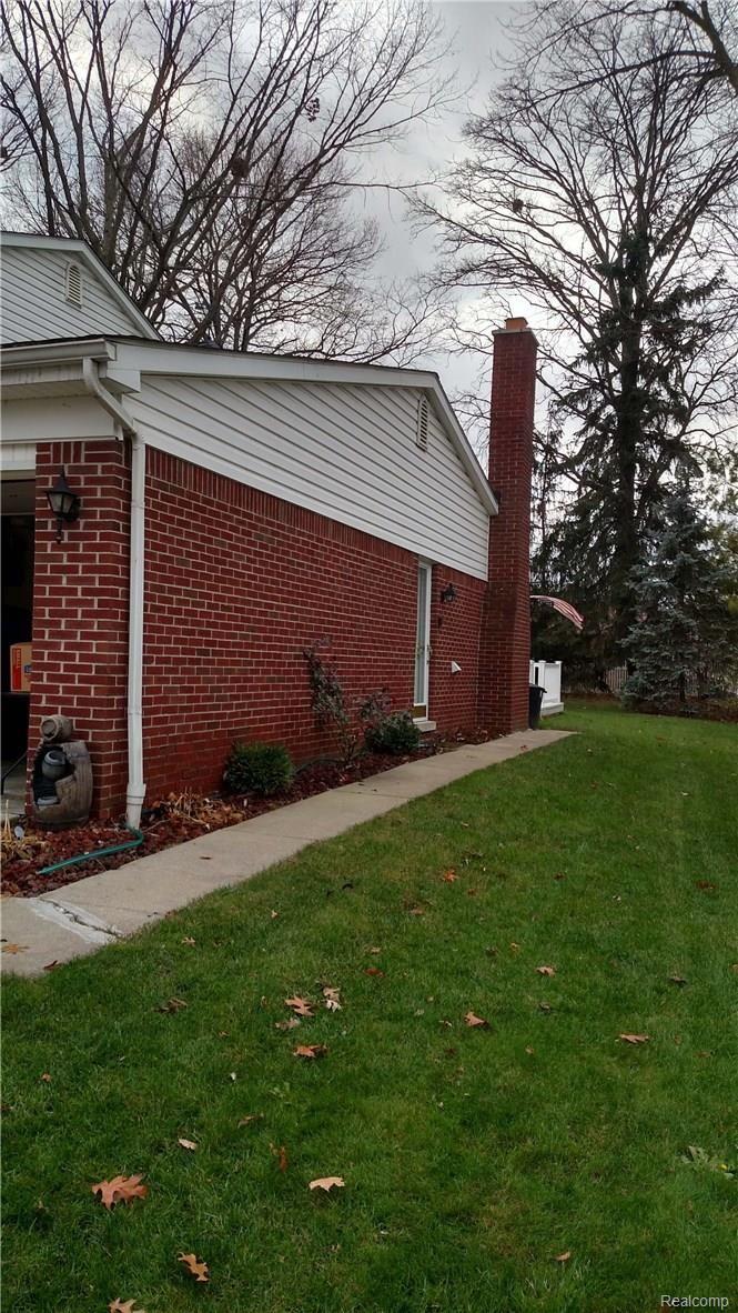 19278 Wedgewood Road Riverview, MI 48193 - Photo 10 of 53 _IMG_20161207_135753.jpg