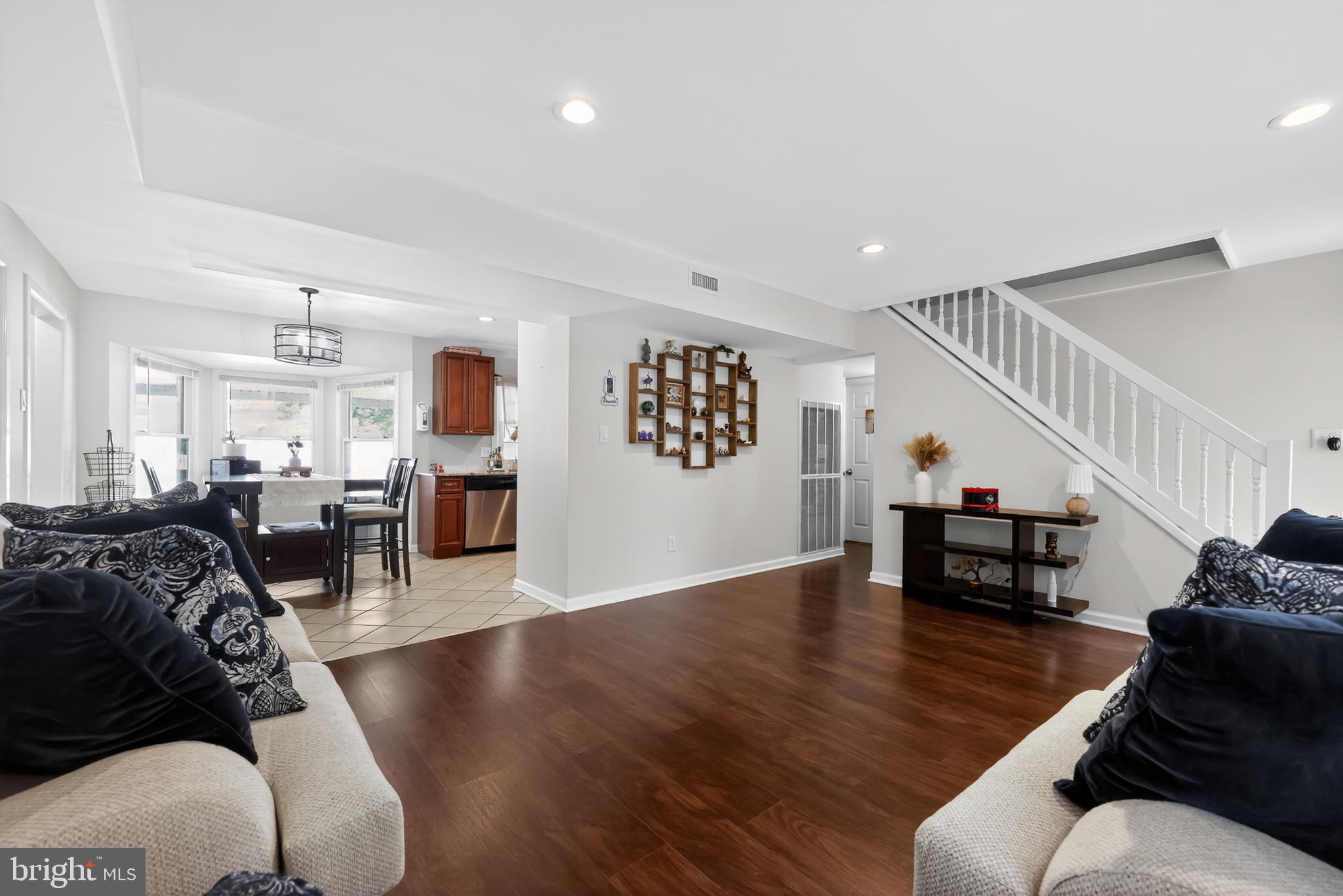88 Cobalt Cross Road Levittown, PA 19057 - Photo 8 of 30