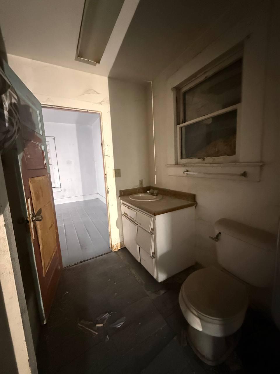 228 East Ivy Street Hanford, CA 93230 - Photo 15 of 26