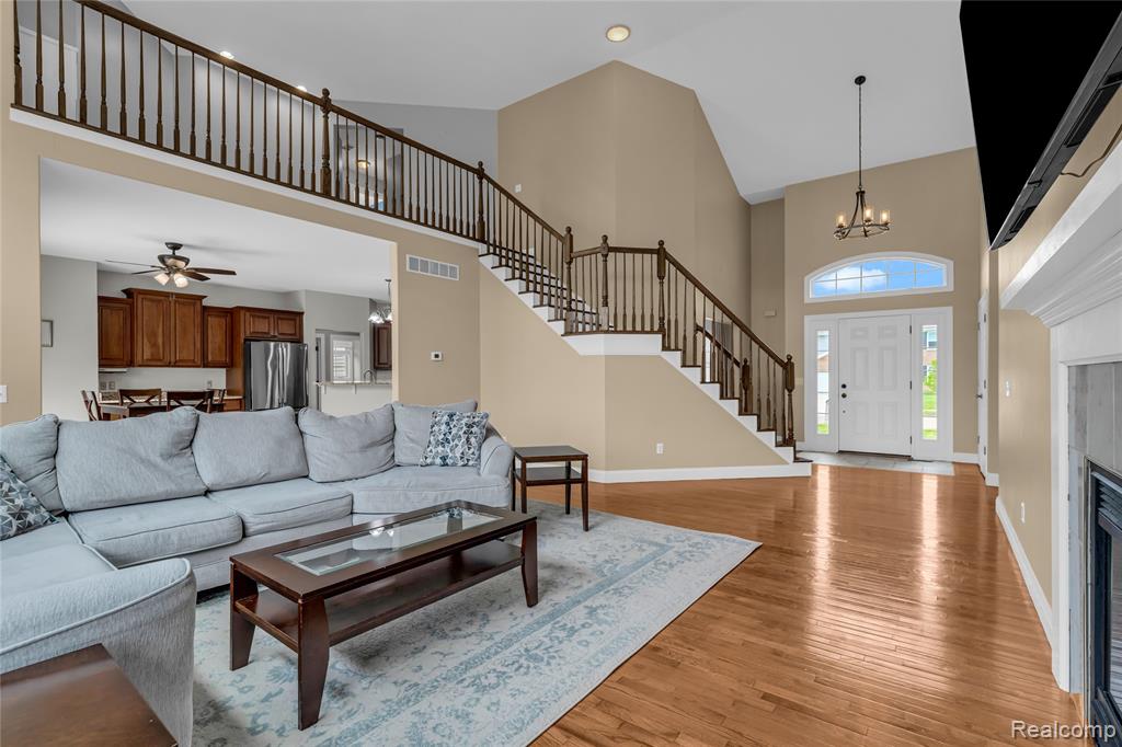 9224 Copper Ridge Drive Davison, MI 48423 - Photo 4 of 42