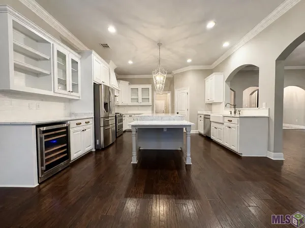$429,900 | 13884 Cobblestone Drive, Denham Springs, LA 70726