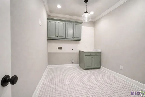 $429,900 | 13884 Cobblestone Drive, Denham Springs, LA 70726
