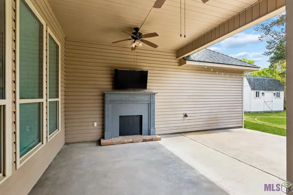 $429,900 | 13884 Cobblestone Drive, Denham Springs, LA 70726