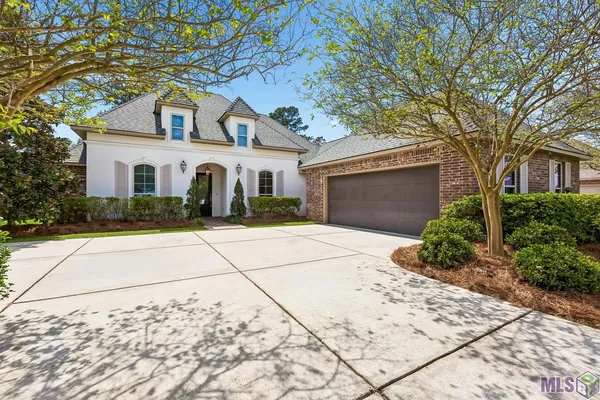 $429,900 | 13884 Cobblestone Drive, Denham Springs, LA 70726