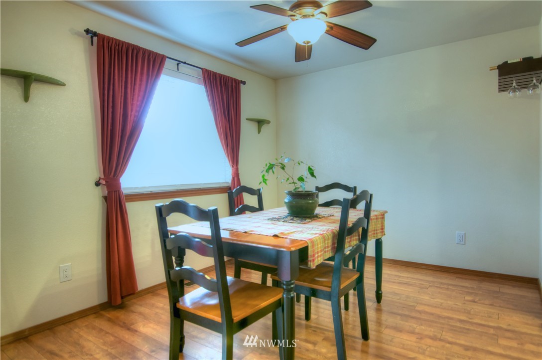 6037 60th Loop Southeast Lacey, WA 98513 - Photo 8 of 16 Gallery Image 8