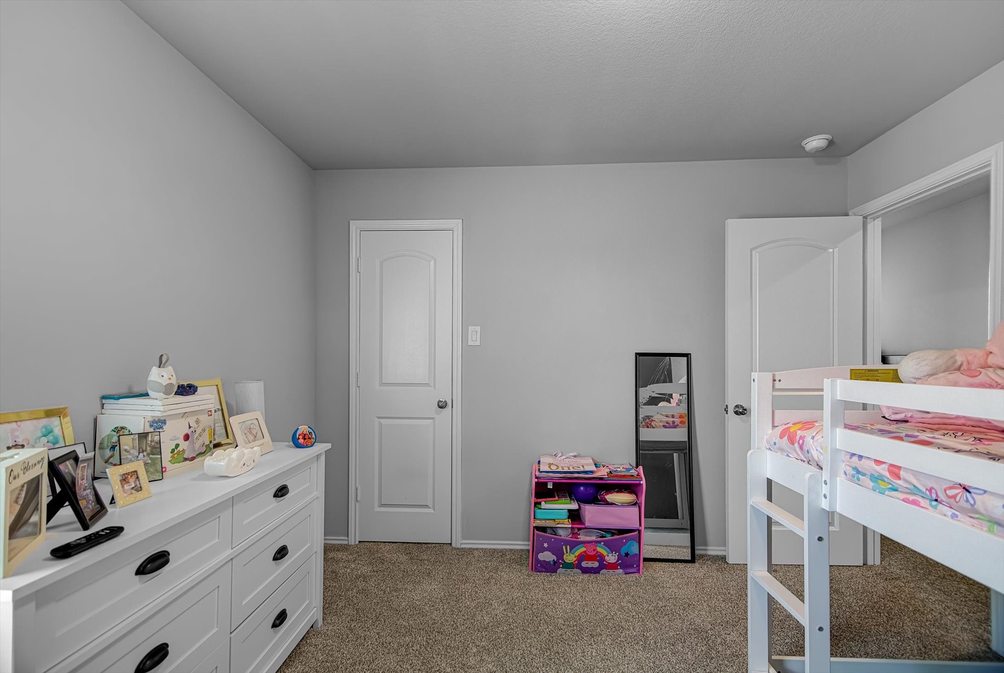 1230 Baja Vista Way Channelview, TX 77530 - Photo 25 of 33 a bedroom with a bed and closet