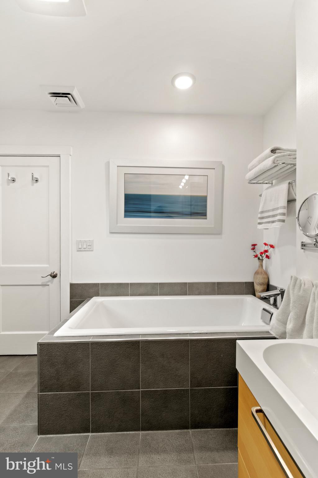 441 Newbold Road Jenkintown, PA 19046 - Photo 33 of 70