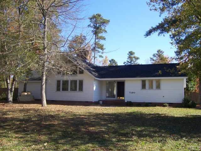 7190 Buffalo Road Selma, NC 27576 - Photo 1 of 6 3 bedrooms, 2 baths & loft room over kitchen on .59 acre