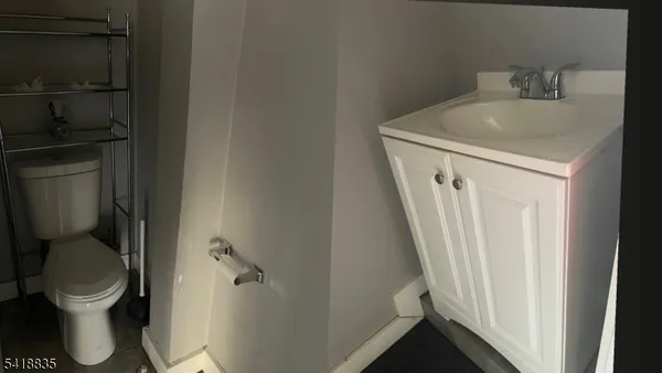 $1,500 | 45 Washington Street, West Orange, NJ 07052
