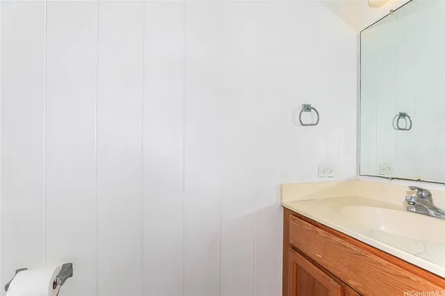 $3,100 | 551 Kapaia Street, Honolulu, HI 96825