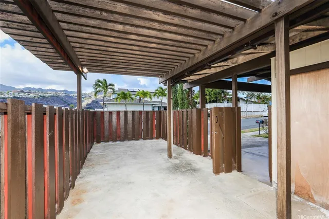 $3,100 | 551 Kapaia Street, Honolulu, HI 96825
