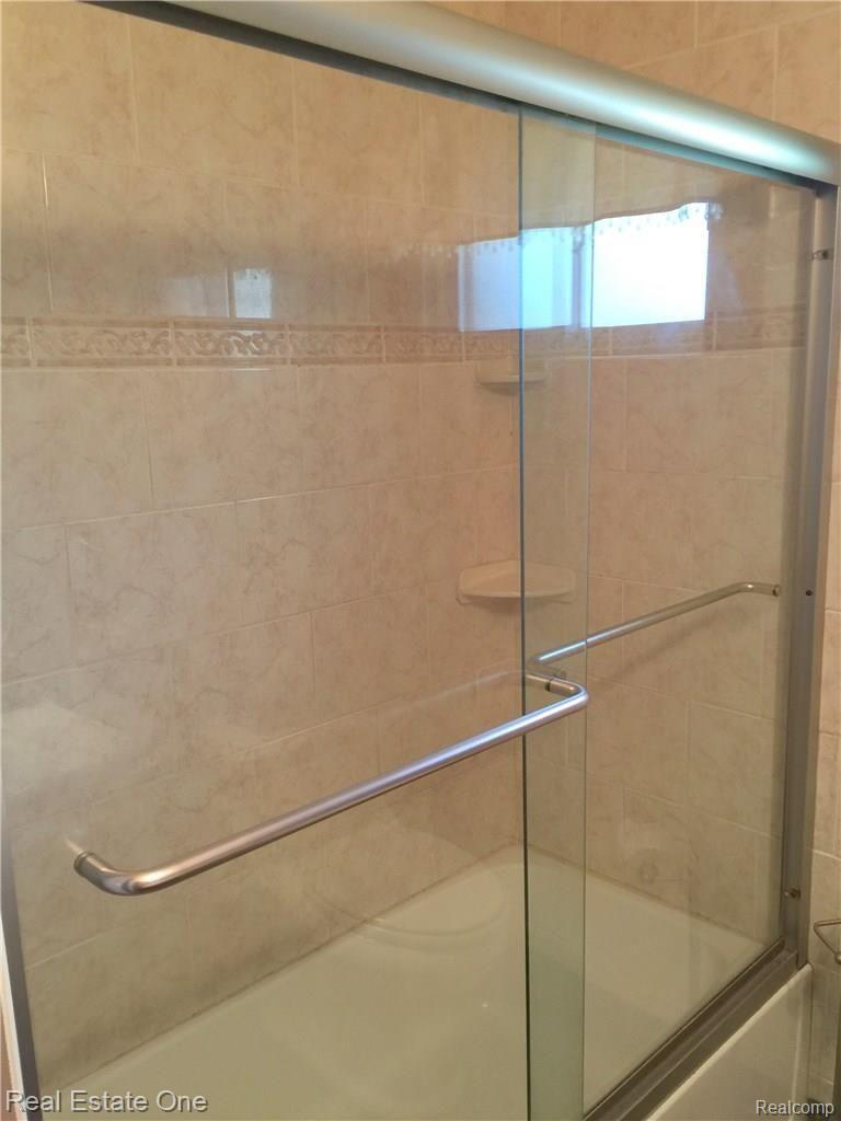 3003 Harvard Road Royal Oak, MI 48073 - Photo 15 of 22 IMG_3580.JPG
