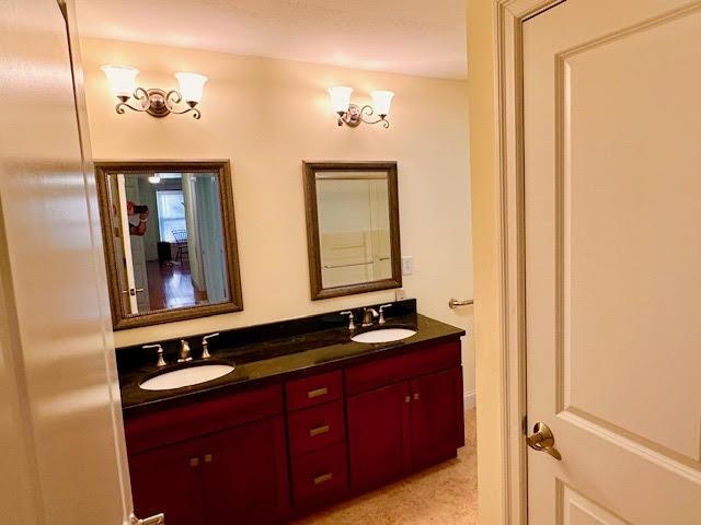 4 L Indian Hill Road Derry, NH 03038 - Photo 26 of 58