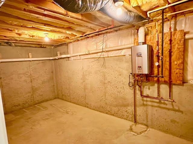 4 L Indian Hill Road Derry, NH 03038 - Photo 35 of 58