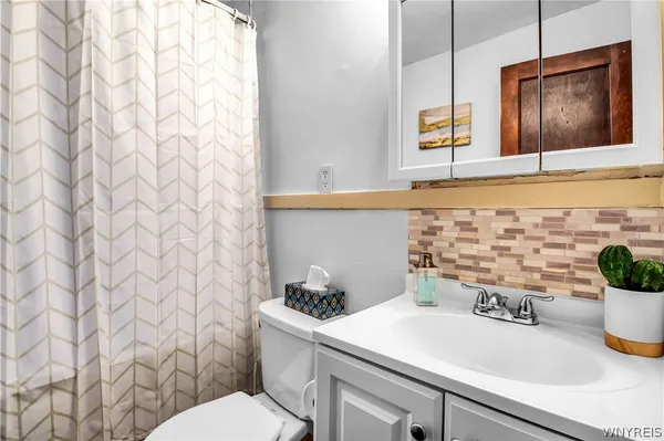 $899,000 | 115 Claremont Avenue, Buffalo, NY 14222