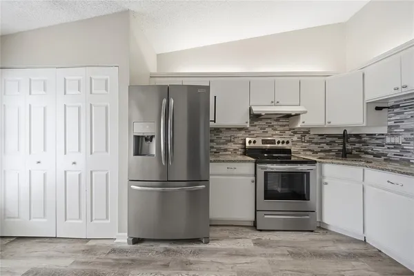 $277,900 | 3135 Charter Club Drive, Unit B, Tarpon Springs, FL 34688