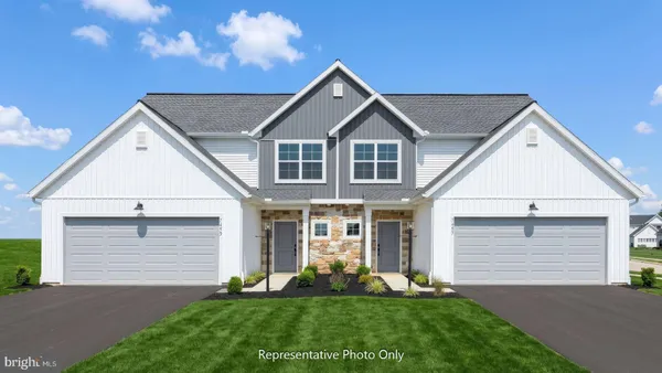$328,900 | 7481 St Patrick Court, Abbottstown, PA 17301
