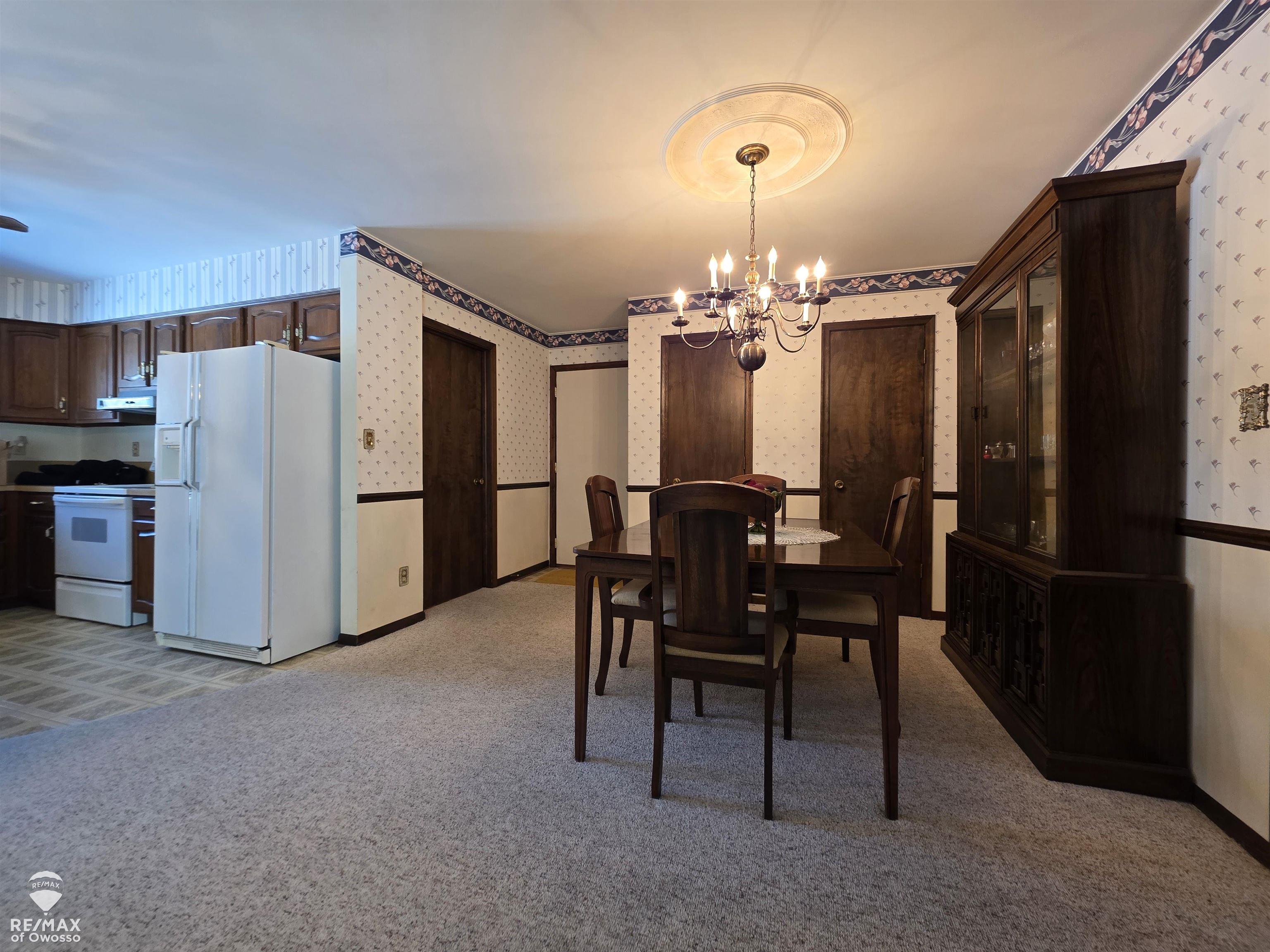 2445 North Hickory Road Owosso, MI 48867 - Photo 11 of 28 50199709-3d88276c-e706-46b9-b021-078e115db7f9.JPG