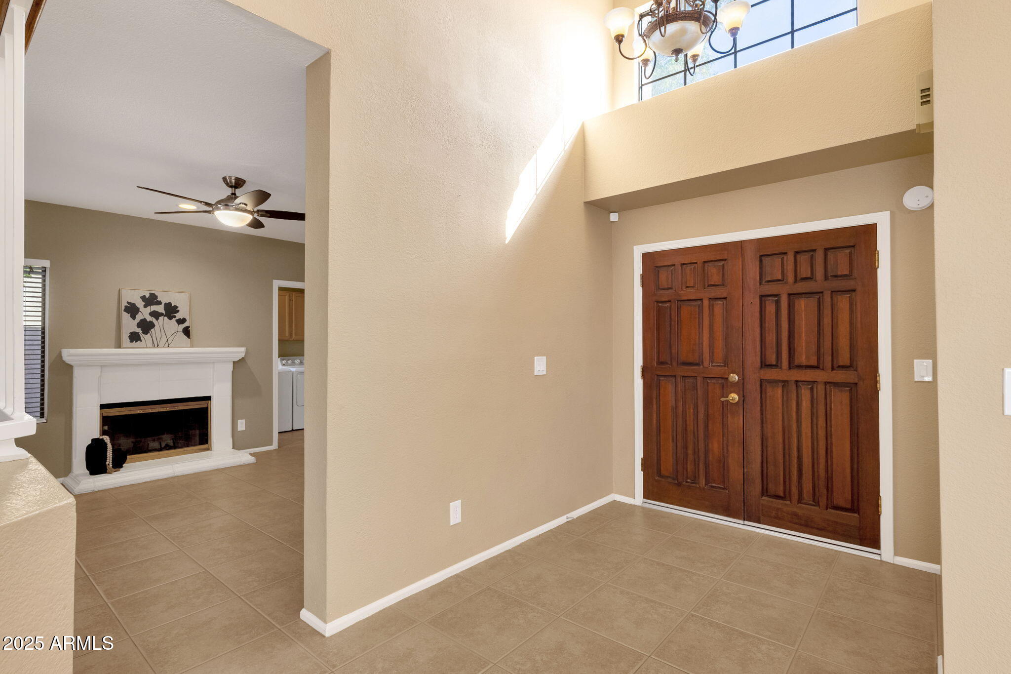 62 East Ranch Road Tempe, AZ 85284 - Photo 6 of 56 Come on in!