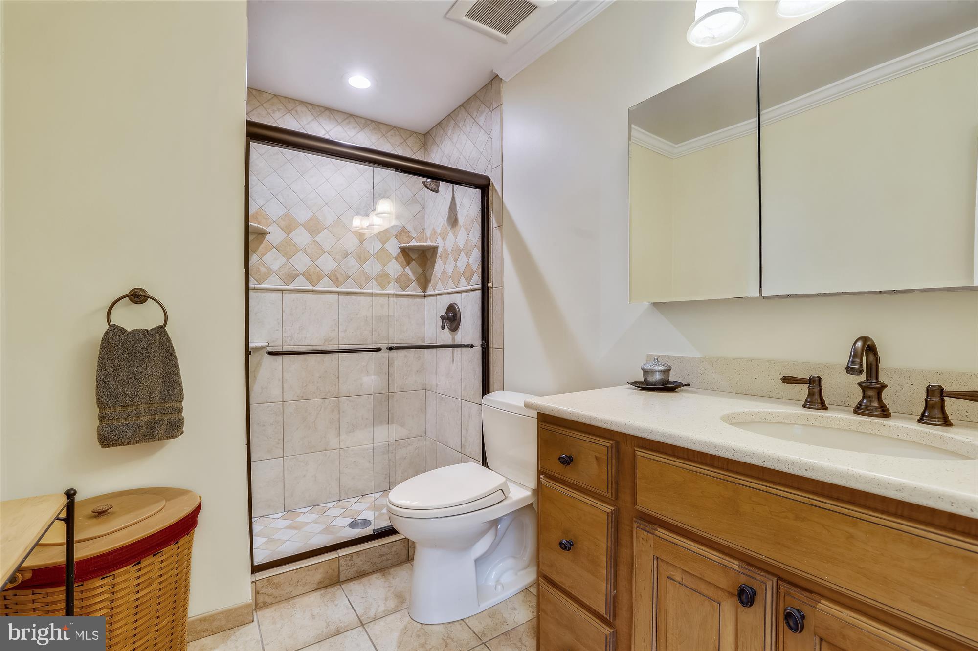 15435 Thompson Road Silver Spring, MD 20905 - Photo 16 of 59