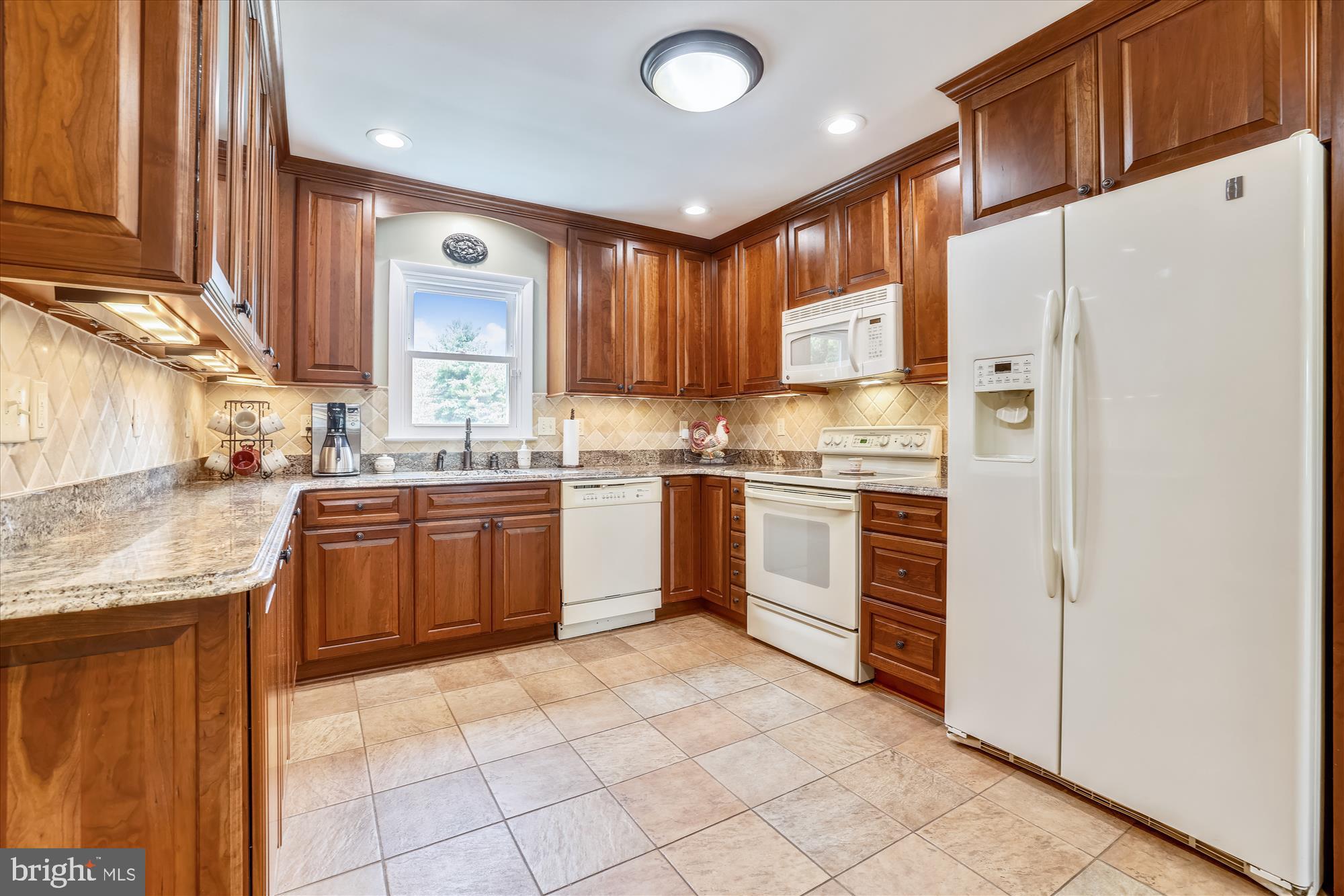 15435 Thompson Road Silver Spring, MD 20905 - Photo 3 of 59