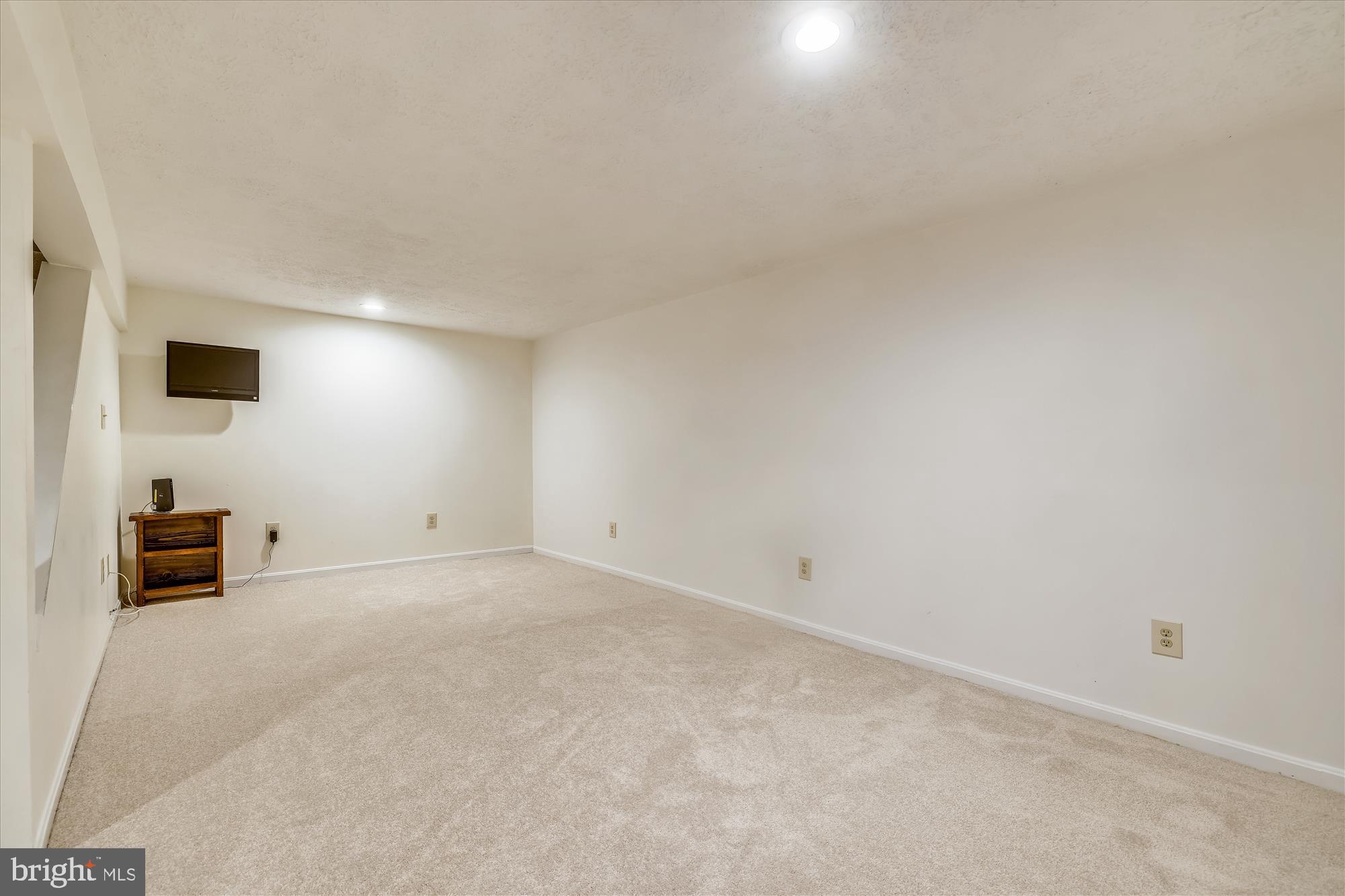 15435 Thompson Road Silver Spring, MD 20905 - Photo 27 of 59