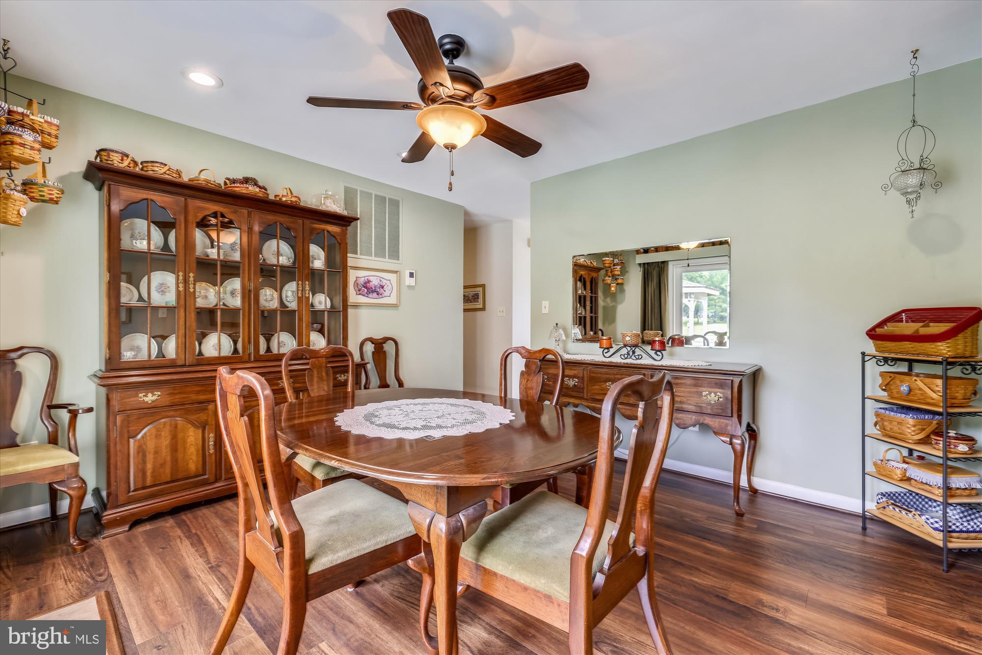 15435 Thompson Road Silver Spring, MD 20905 - Photo 9 of 59