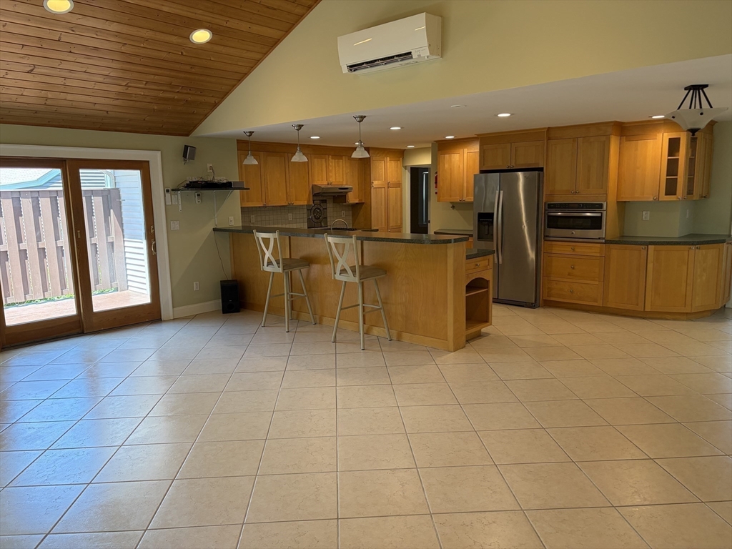 87 George Street Arlington, MA 02476 - Photo 5 of 41