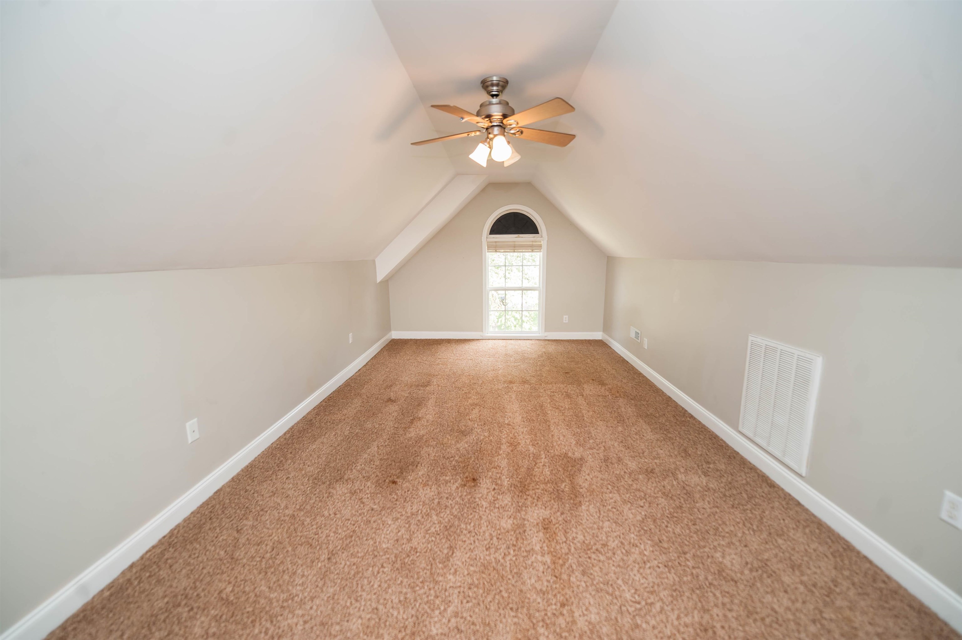 823 Redstone Drive Inman, SC 29349 - Photo 29 of 35 Gallery Image 29