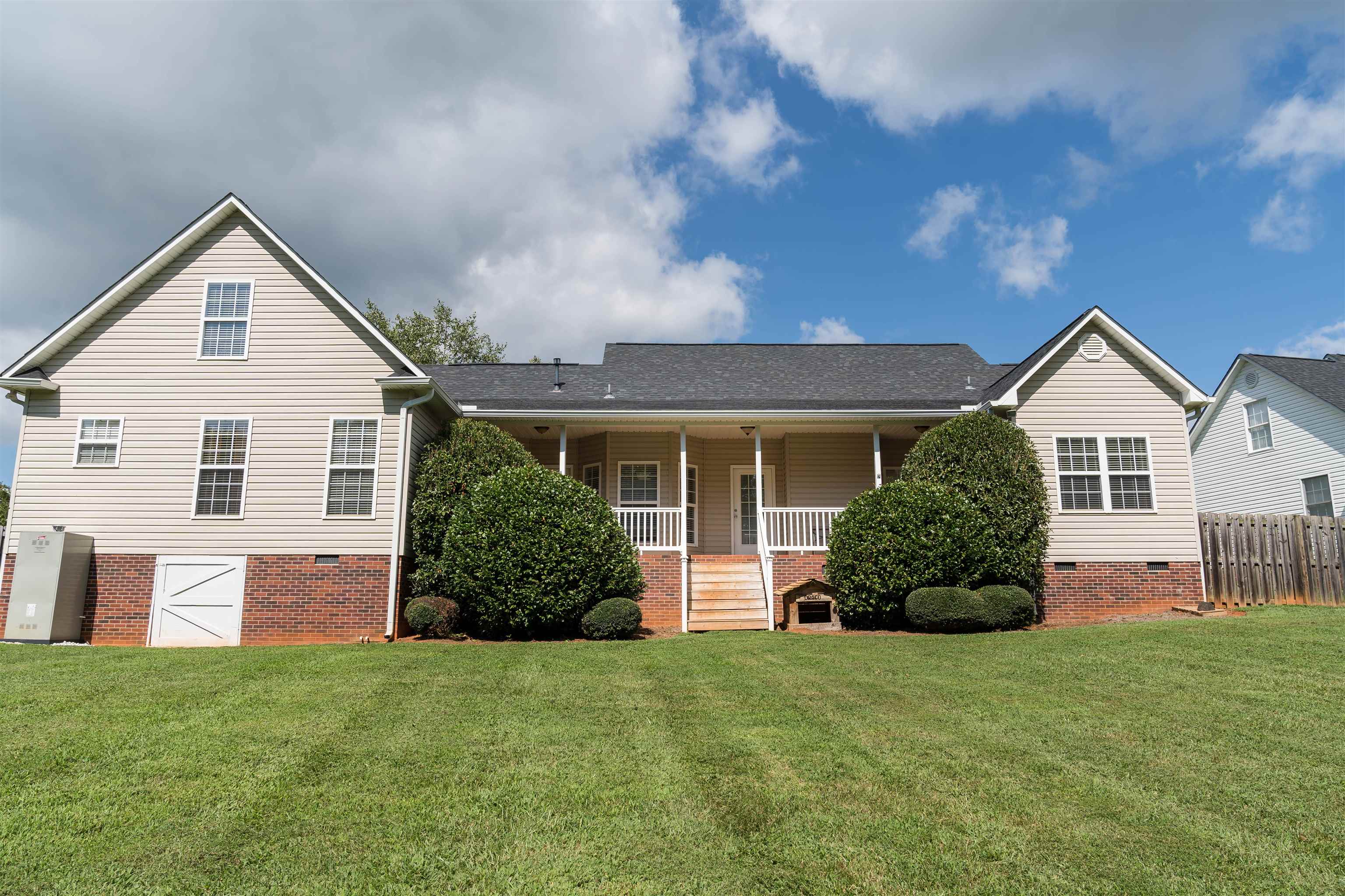 823 Redstone Drive Inman, SC 29349 - Photo 32 of 35 Gallery Image 32