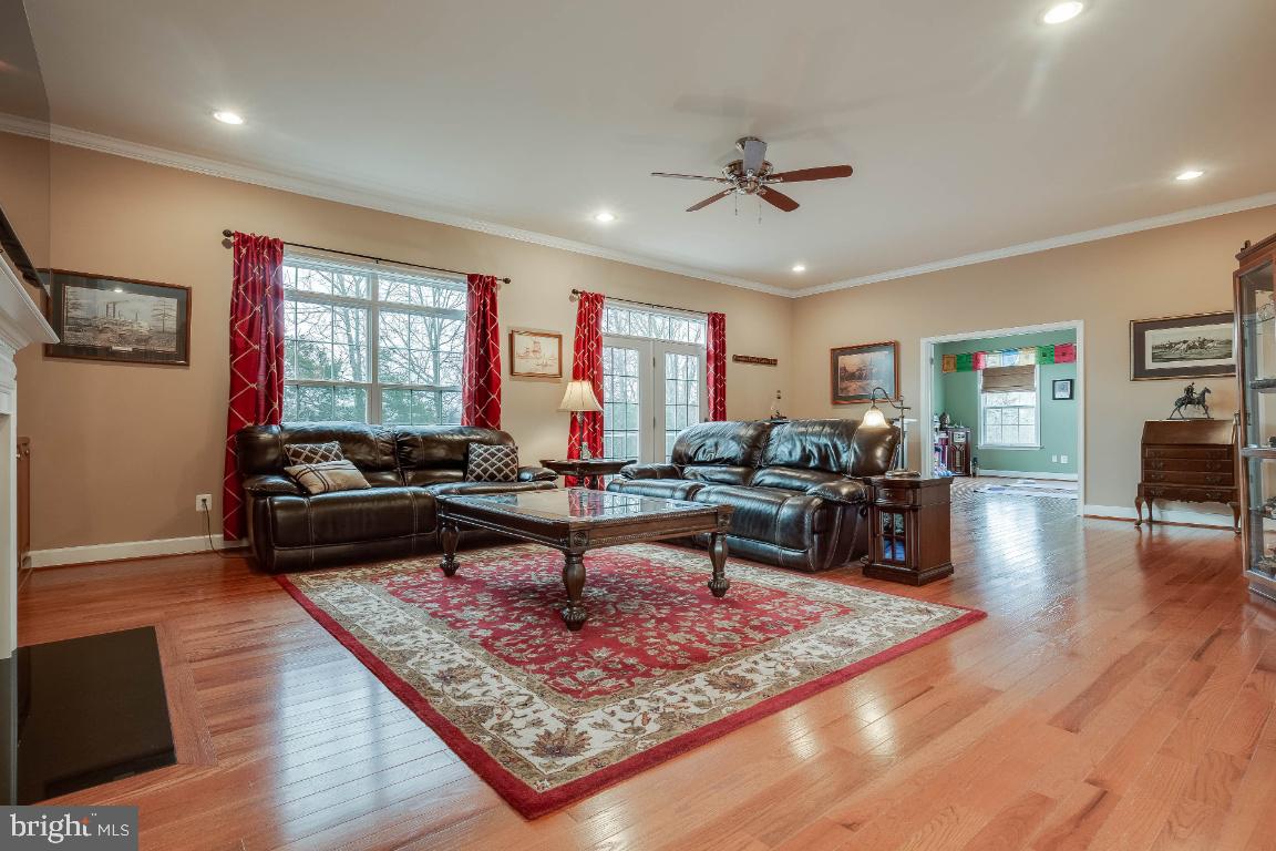 41985 Riding Mill Place Ashburn, VA 20148 - Photo 13 of 46 Hardwood Floors