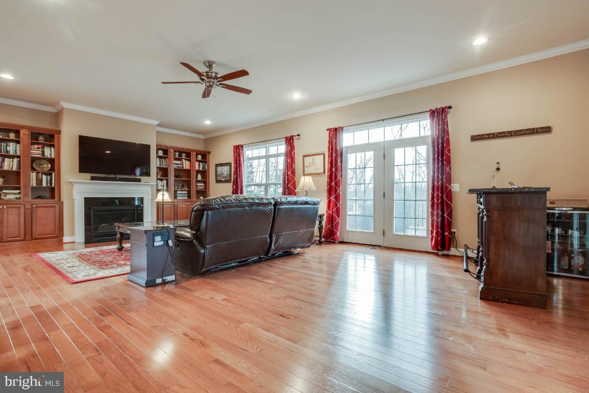 41985 Riding Mill Place Ashburn, VA 20148 - Photo 14 of 46 9 Ft Ceilings and Recessed Lights