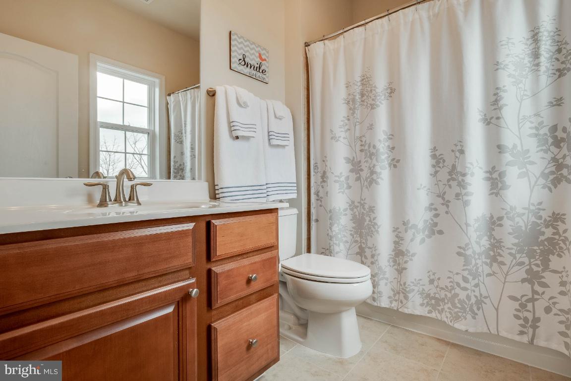 41985 Riding Mill Place Ashburn, VA 20148 - Photo 29 of 46 Bathroom 3 Upper Level