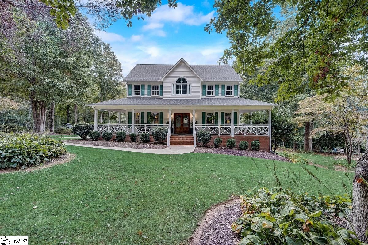 405 North Silver Ridge Drive Greer, SC 29651 - Photo 1 of 36