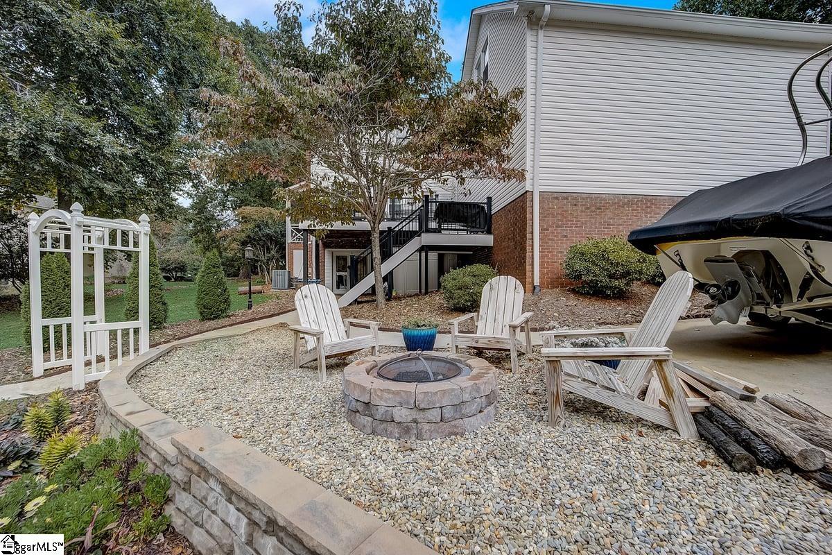 405 North Silver Ridge Drive Greer, SC 29651 - Photo 31 of 36