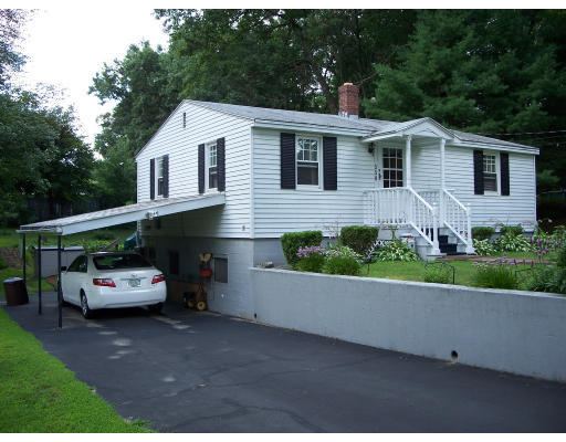 358 Parker Road Lancaster, MA 01523 - Photo 3 of 14 Gallery Image 3